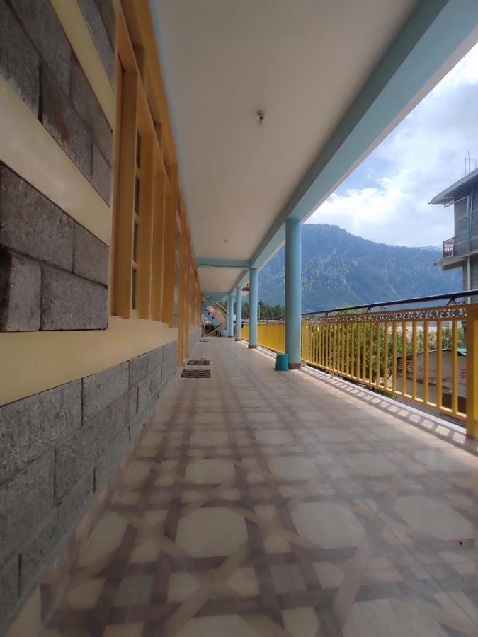 Woods Inn Mountain View Manali Exterior photo
