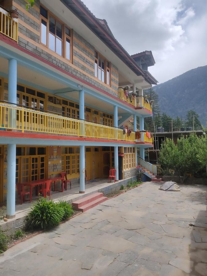 Woods Inn Mountain View Manali Exterior photo